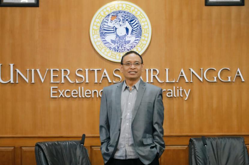 Rektor Unair Prof M Nasih mengatakan, meningkatnya peringkat Unair tidak lepas dari kuatnya komitmen seluruh civitas academica Unair.