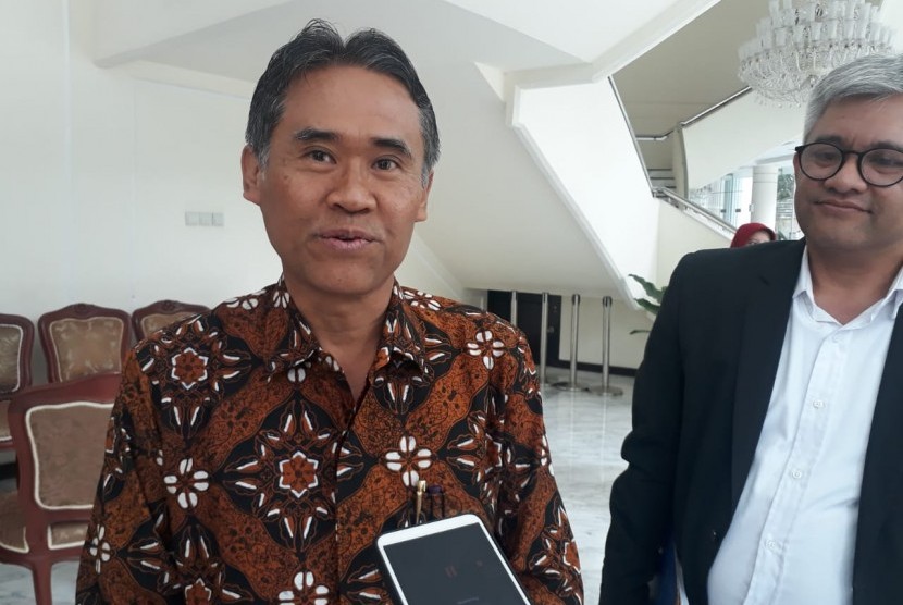 Rektor UGM Prof Panut Mulyono dikukuhkan sebagai Ketua Forum Rektor Indonesia (FRI) periode 2021-2022. Panut akan melanjutkan tongkat kepemimpinan Rektor IPB Prof Arif Satria yang mendapatkan amanah memimpin FRI 2020-2021. (Foto: Prof Panut Mulyono)