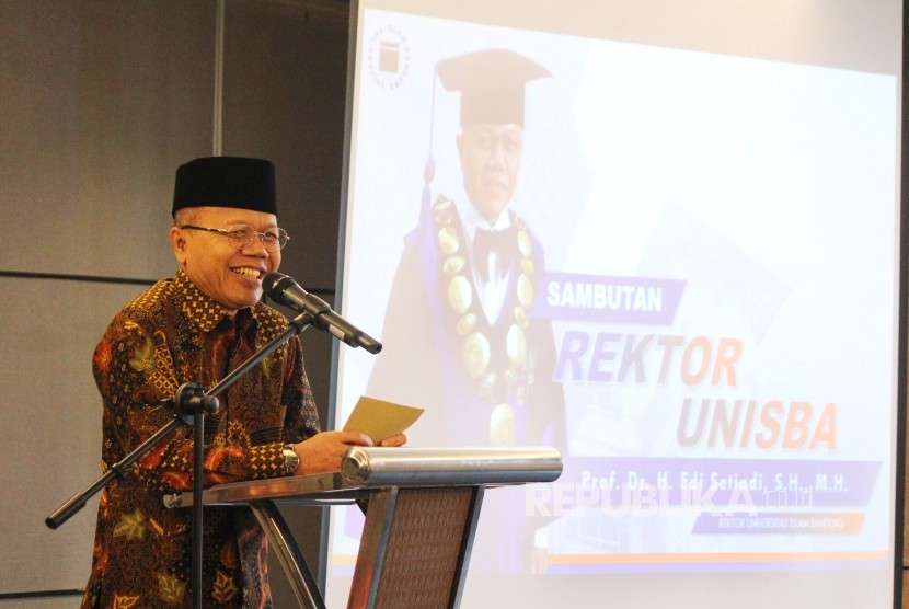 Rektor Universitas Islam Bandung (Unisba) Prof Edi Setiadi.