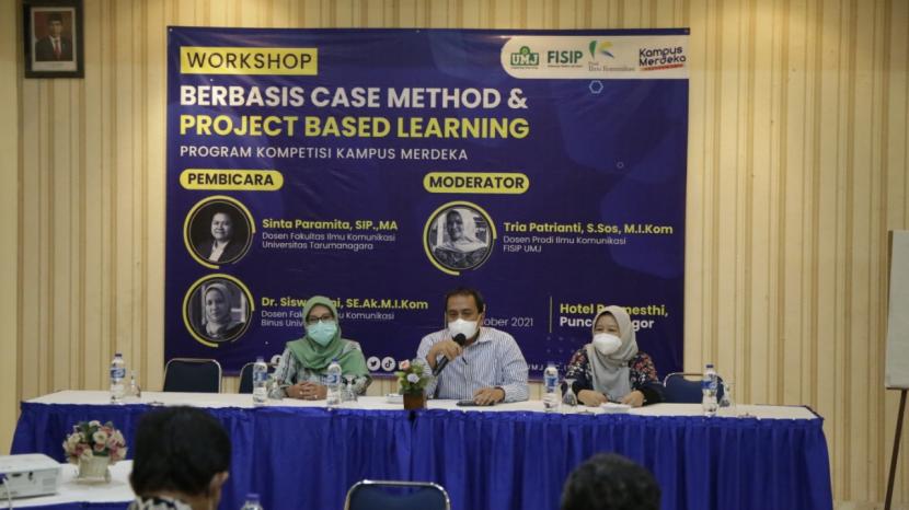 Rektor Universitas Muhammadiyah Jakarta, Dr Ma'mun Murod Al Barbesy ketika memberi sambutan usai pembukaan workshop .pembelajaran berbasis Case Methode dan PBL  di Bogor, Rabu (27/8)