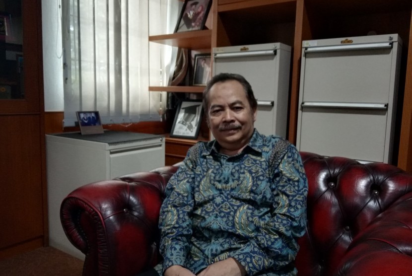 Rektor Universitas Pakuan Bogor, Bibin Rubini