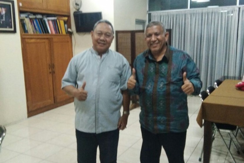 Rektor Unpam Dayat Hidayat  (kiri) bersama Direktur Institut Indonesia Bermutu Zulfikri Anas (foto atas) dan Direktur PT Indonesia Bermutu Global, Afrizal Sinaro (foto bawah).