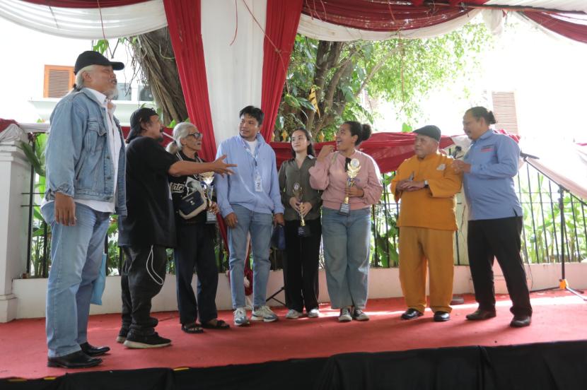 Relawan Cakra Satya 08 (CS 08) mendeklarasikan dukungan untuk calon presiden dan calon wakil presiden nomor urut 02 Prabowo Subianto-Gibran Rakabuming Raka di Pilpres 2024.