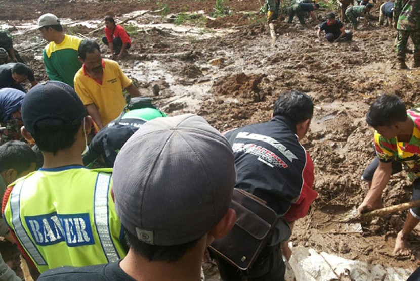 Relawan DD di lokasi longsor Banjarnegara