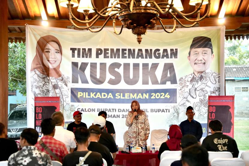 Relawan Gibran Rakabuming Raka yang tergabung dalam Relawan Bolone Mase Sleman menyatakan dukungannya untuk pasangan calon bupati dan wakil bupati Kustini Sri Purnomo-Sukamto.  Bentuk dukungan terhadap pasangan dengan akronim Kusuka itu ditandai dengan penandatanganan MoU kedua belah pihak yang dilakukan Joglo Moerti Putro, Selasa (24/9/2024).