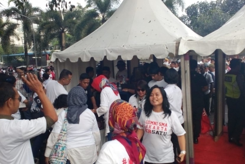 Relawan Jokowi-Ma'ruf mulai berdatangan memadati Sentul International Convention Center (SICC) pada Ahad, (24/2) sore. Mereka akan mengikuti Konvensi Rakyat Optimis Indonesia Maju. 