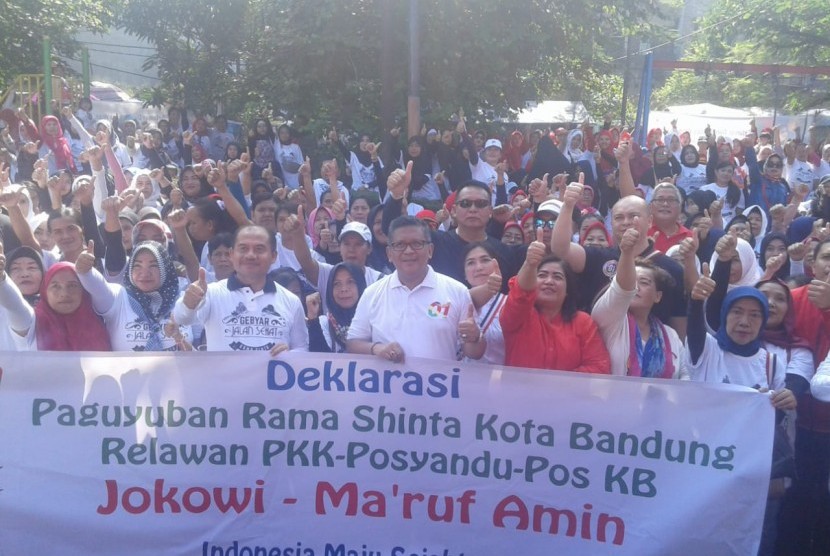 Relawan kader Posyandu Bandung deklarasi dukung Jokowi-Amin.