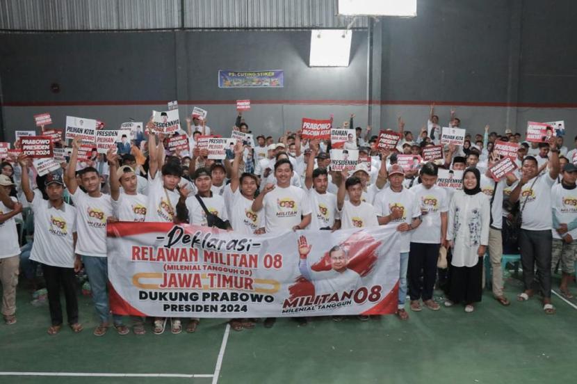 Relawan Milenial Tangguh 08 (Militan 08) Jawa Timur (Jatim) deklarasi mendukung capres Prabowo Subianto pada Pilpres 2024.