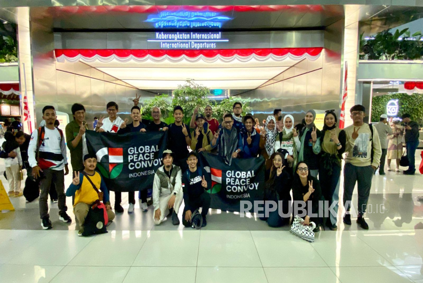 Relawan Rumah Zakat bergabung dengan relawan lain dari 44 negara untuk menembus blokade Gaza melalui Global Sumud Flotilla. 