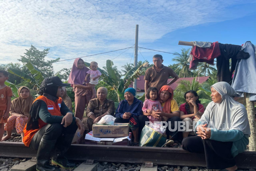Relawan Rumah Zakat Medan Salurkan Bantuan dan Lakukan Asesmen di Wilayah Terdampak Banjir