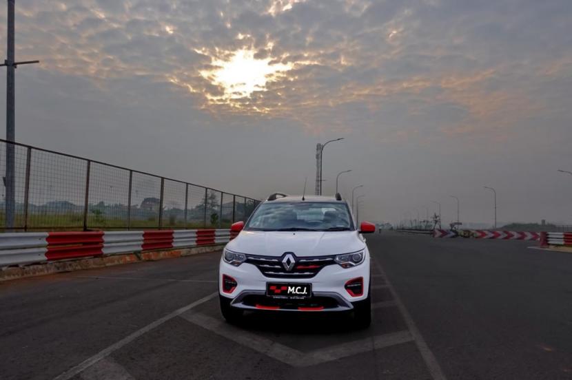 Renault menggandeng desainer Indonesia untuk menghadirkan Renault Triber MCJ Edition