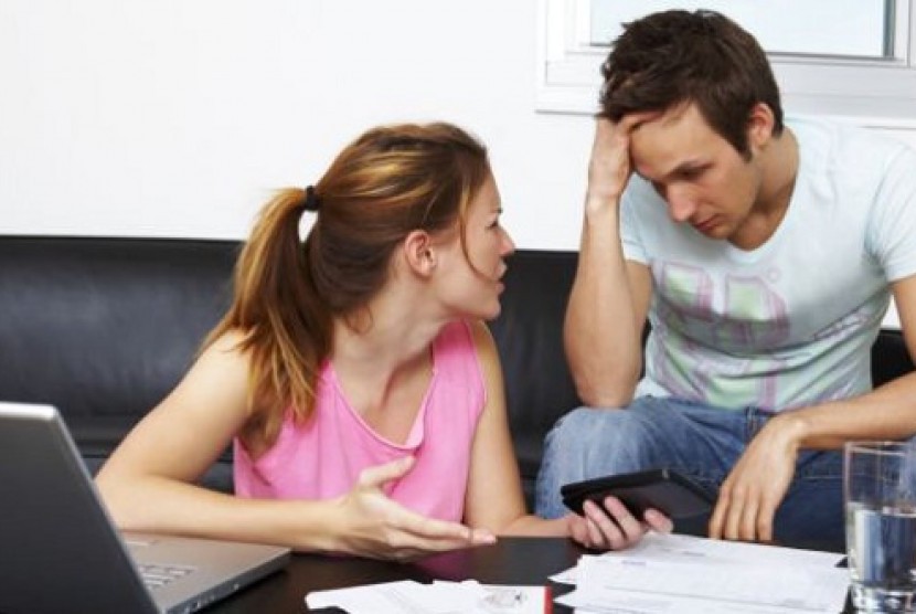 Rencanakan dengan matang resolusi keuangan Anda dan pasangan