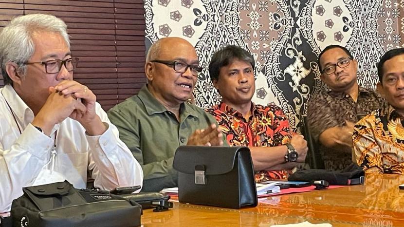  Rencananya Perekat Nusantara akan menghadap Kapolri untuk memberikan dukungan agar bekerja profesional sesuai KUHAP.