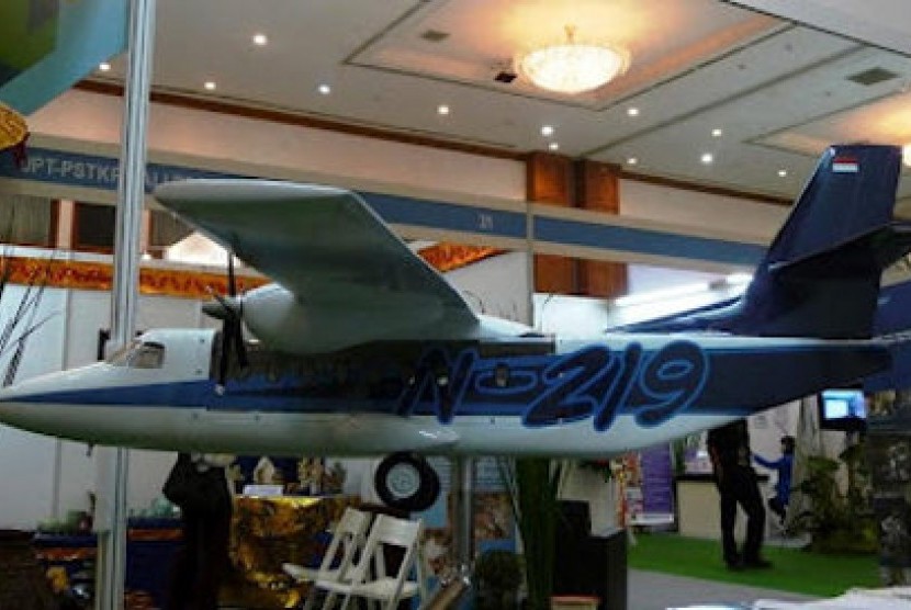 Replika Pesawat N 219, produksi PT Dirgantara Indonesia