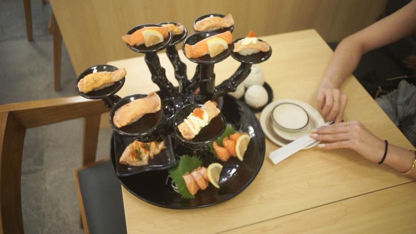 Restaurant Sushi Okinawa telah membuka cabangnya di Kota Bandung, berlokasi di Mall 23 paskal Centre L1 25 – 26 . 