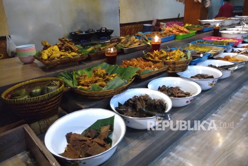 Nikmati Makan Suasana Khas Sunda Di Nasi Bancakan Republika Online