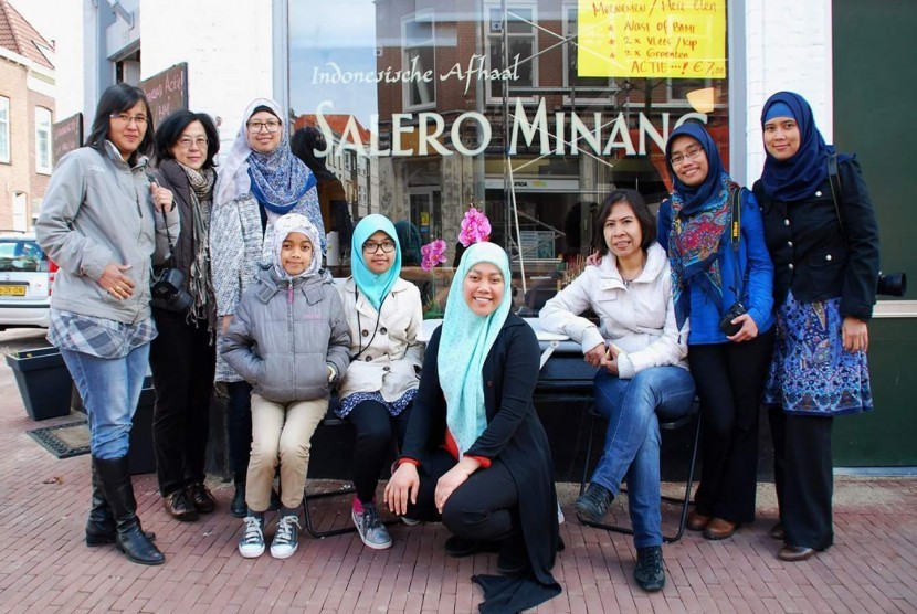 Restoran Salero Minang berjaya di Den Haag, Belanda.