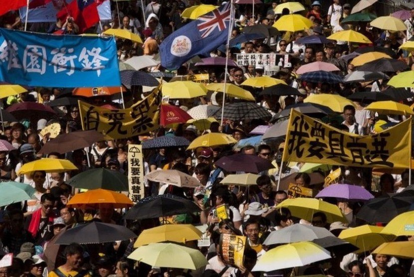 Ribuan demonstran di Hong Kong