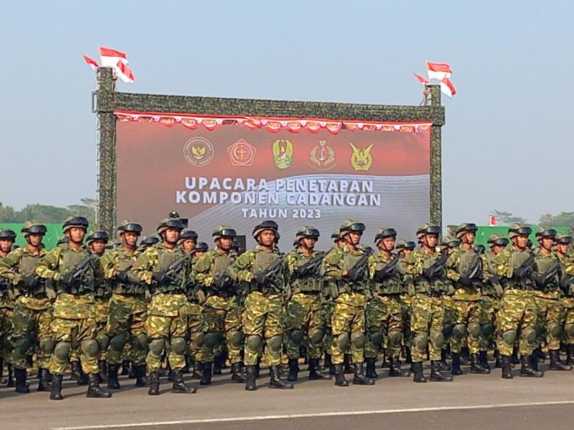 Ribuan komcad yang ditetapkan di lapangan Kopassus menunjukkan kemampuan dan skill mereka di hadapan Menteri Pertahanan Prabowo Subianto, Menkopolhukam Mahfud MD, Ketua Komisi I DPR RI. Serta undangan lainnya dari berbagai instansi.