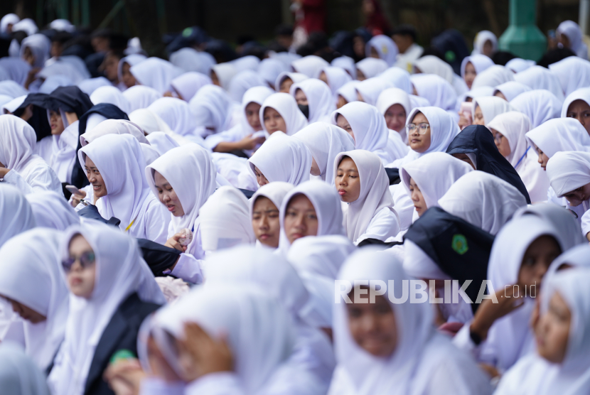 Usung Harmoni Budaya dan Internasionalisasi, Unisa Yogyakarta Sambut Ribuan Mahasiswa Baru