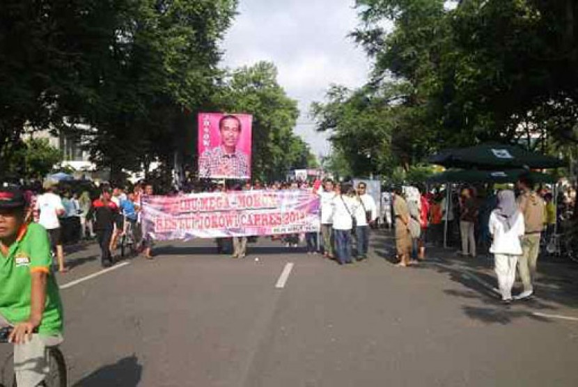 Ribuan massa di jalanan di Solodukung Jokowi  sebagai capres
