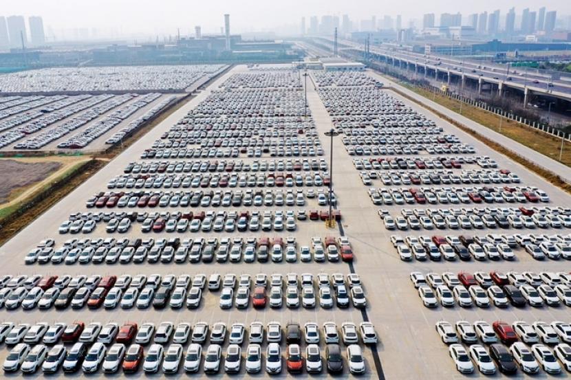 Ribuan mobil produksi China diekspor ke berbagai negara. China menjadi pengekspor terbesar mobil di kuartal pertama 2023.