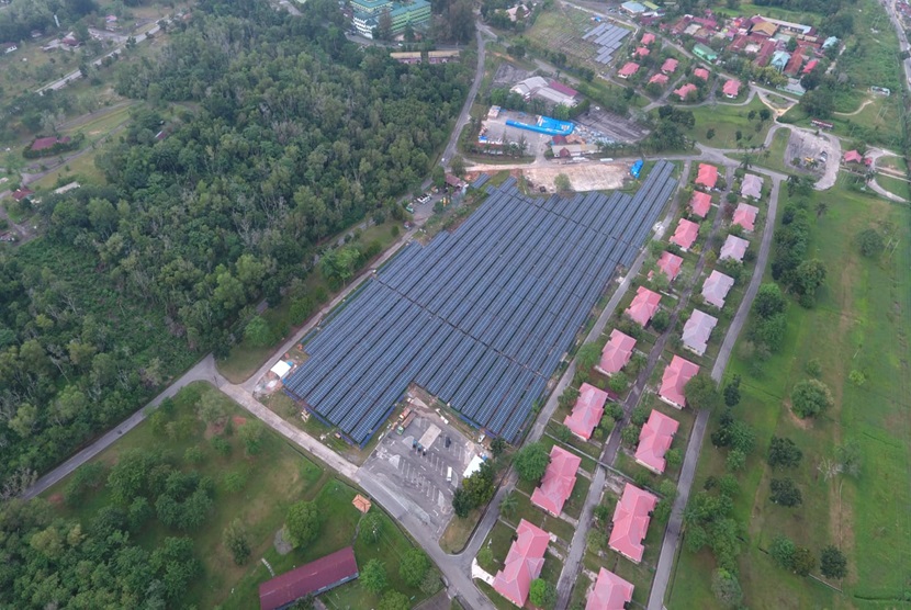 Ribuan panel surya terpasang di wilayah kerja Pertamina Hulu Rokan sebagai kontribusi PHR untuk pengurangan emisi.