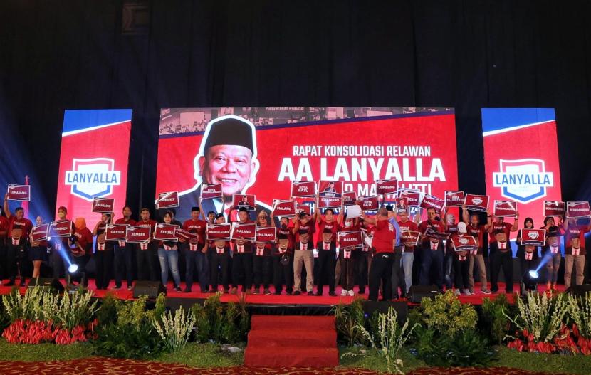 Ribuan Relawan LaNyalla The Next President 2024 di Jawa Timur merapatkan barisan  menggelar 