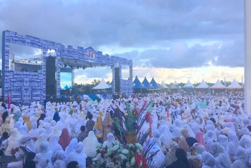 Ribuan umat Muslim hadir di Morowali Nusantara Mengaji, Senin (5/12)