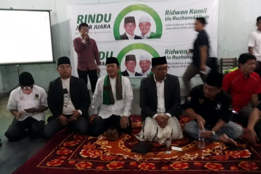 Ridwan Kamil Hadiri Pembentukan Tim Relawan di Purwakarta. Foto: Ita Nina Wianrsih/Republika