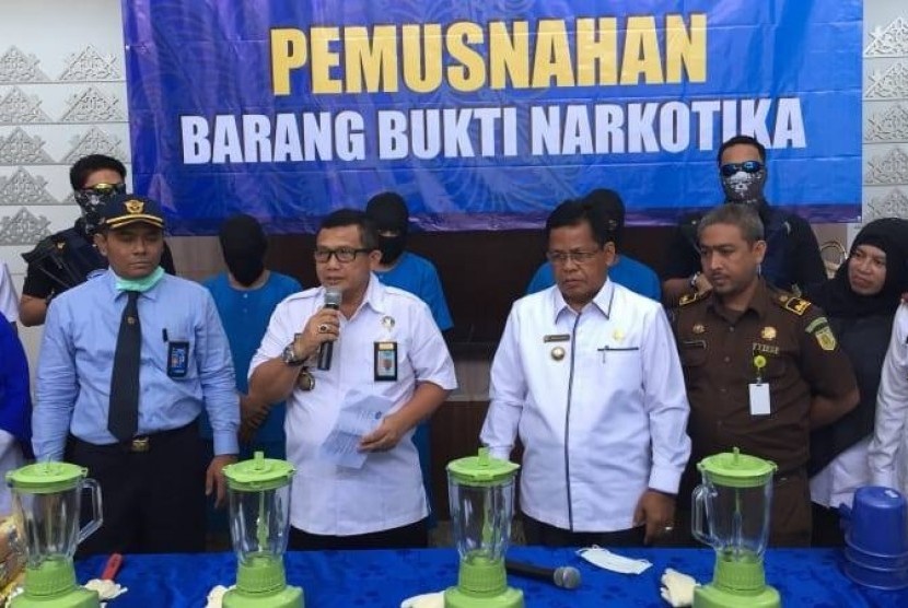 Rilis pemusnahan barang bukti narkotika jenis sabu yang diamankan pada bulan Maret 2018 dalam penangkapan di kawasan Aceh Timur.