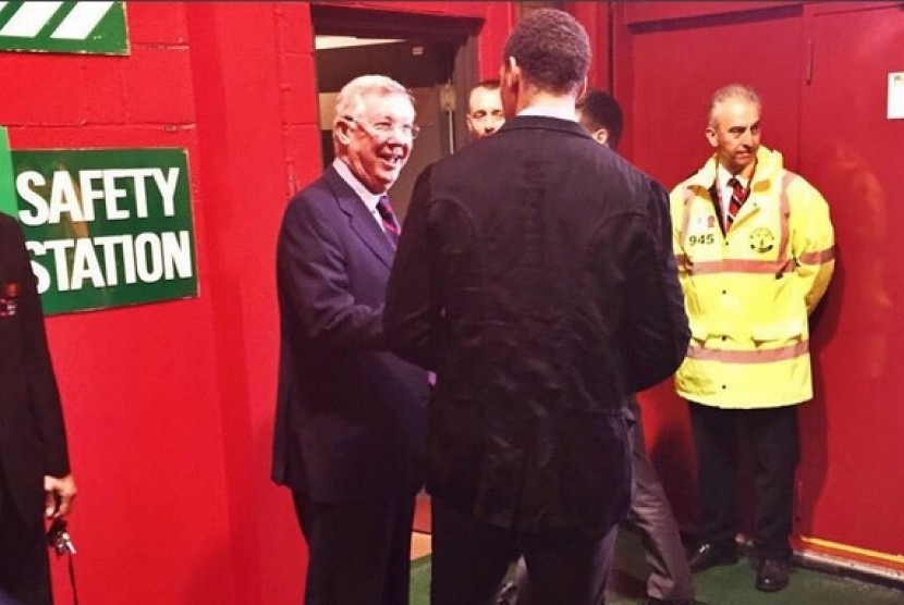 Rio Ferdinand bersama Sir Alex Ferguson di Old Trafford