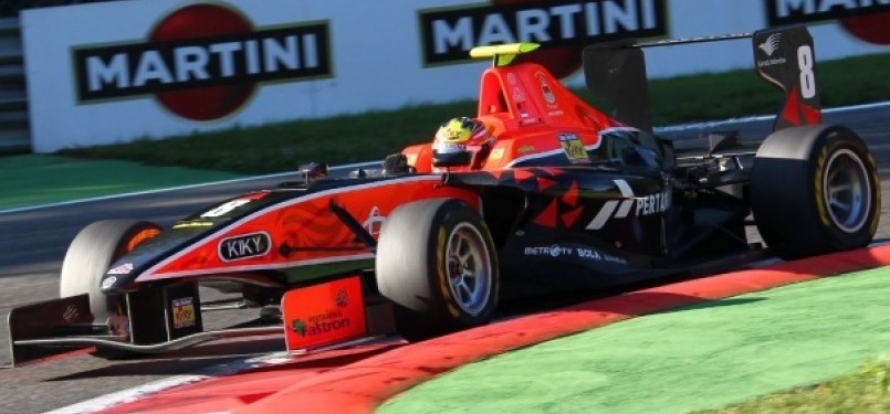 Rio Haryanto ketika membesut mobil GP3 Tim Manor di Turki