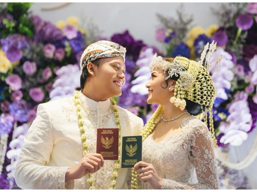Rizky Febian dan Mahalini resmi melangsungkan pernikahan pada Jumat (10/5/2024).