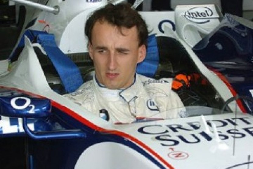 Robert Kubica bersama tim F1, Renault