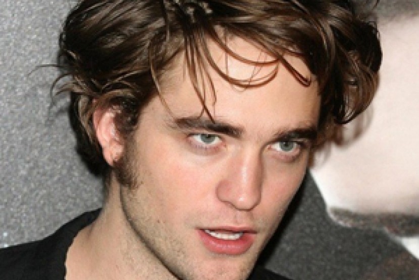 Robert Pattinson