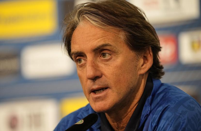 Pelatih timnas Italia, Roberto Mancini. Mancini memuji aktivitas AS Roma di bursa transfer musim panas 2022 ini.