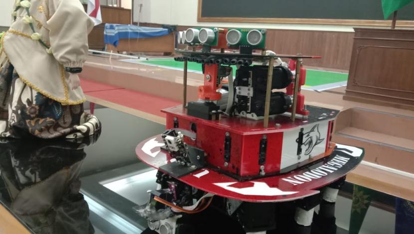 Robot-robot karya mahasiswa Universitas Muhammadiyah Surakarta (UMS) yang akan bertanding pada ajang Kontes Robot Indonesia (KRI) 2021 pada 24-30 September mendatang.