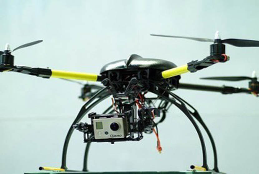 Robot terbang atau Quadcopter (ilustrasi).