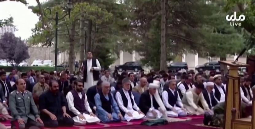 Roket mendarat di dekat Istana Kepresidenan di Afghanistan saat shalat Idul Adha.