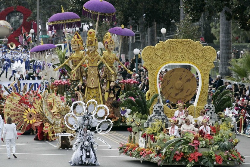 Rombongan karnaval Wonderful Indonesia pada acara tahunan Rose Parade di Pasadena, California, Amerika Serikat (ilustrasi) 