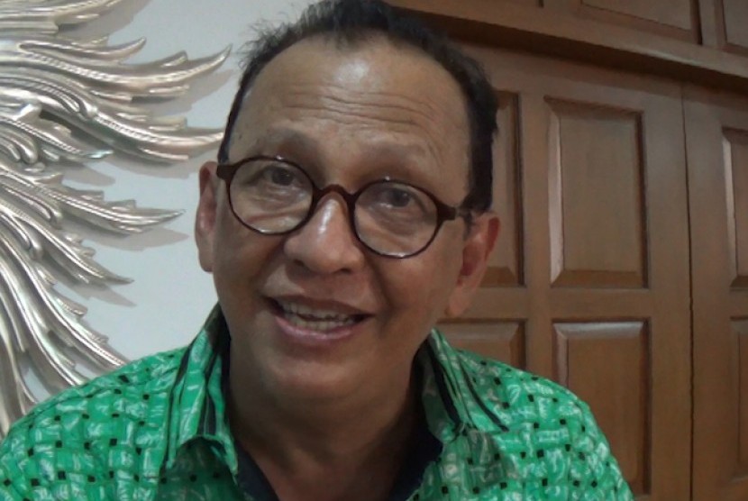 Roy Marten, aktor senior Indonesia.