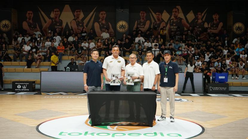 Royal Sports, klinik spesialis kedokteran olahraga yang dinaungi oleh Rumah Sakit Royal Progress menjadi official Medical Partner Indonesian Basketball League (IBL).