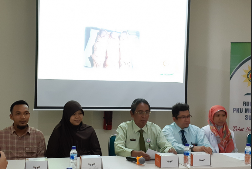 RS PKU Muhammadiyah menggelar konferensi pers setelah menangani persalinan bayi kembar tiga.