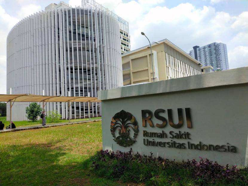 Rumah Sakit Universitas Indonesia (RSUI) di Kota Depok, Jawa Barat, menambah jumlah tempat tidur untuk perawatan pasien Covid-19. 