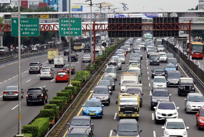 Ruas tol dalam Kota Jakarta.