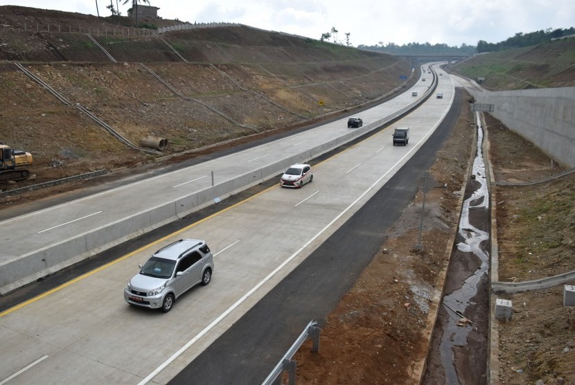 Tiga Pekerja Proyek Tol  Salatiga Kartasura  Diamankan 