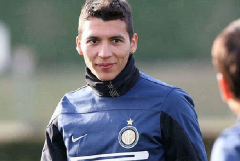 Ruben Botta dipinjamkan Inter ke Chievo.