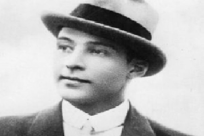 Rudolf Valentino