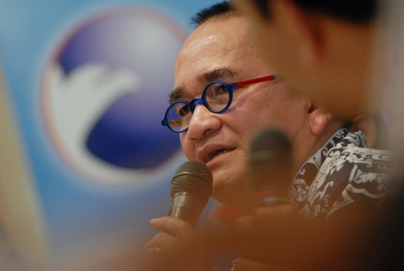 Ruhut Sitompul now sits as an ordinary member of Democrat Party after the party removes him from the positition of the head of the communication and informatics department. (file photo)